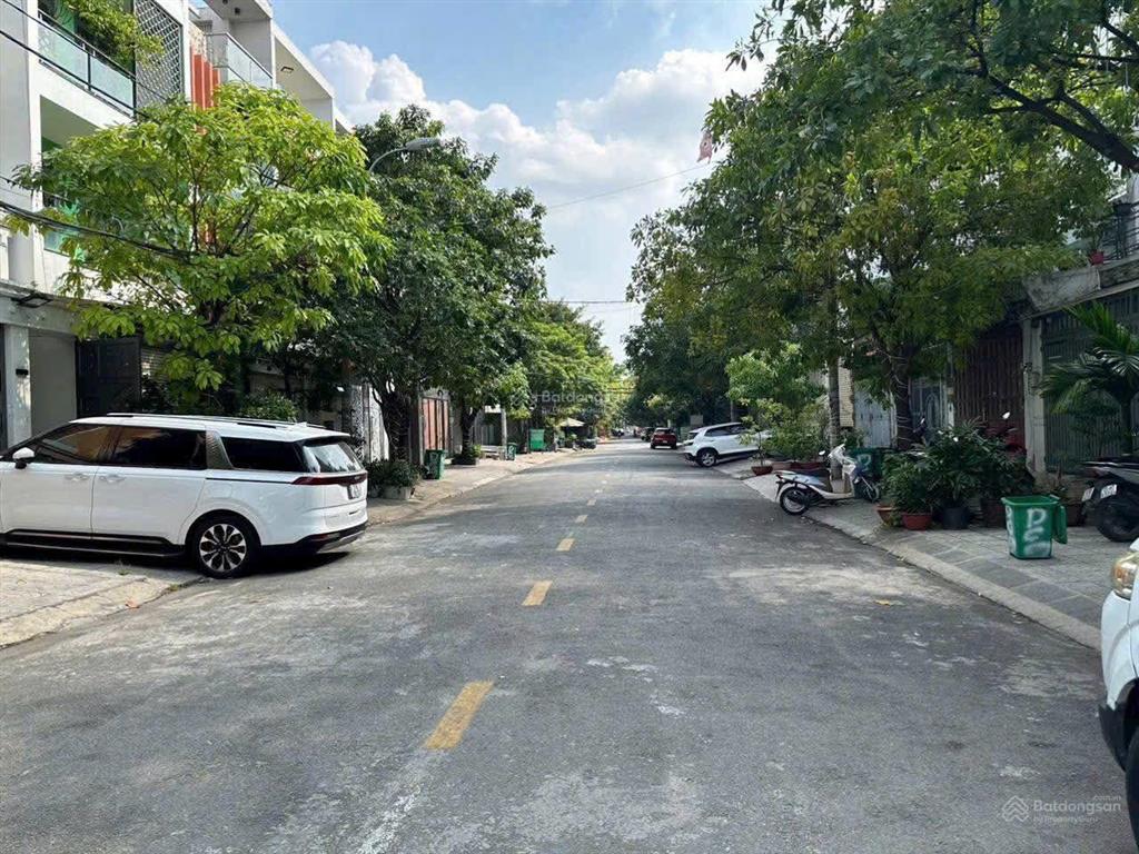 Nhà cho thuê đường b2, p. tây thạnh, dt 8x25m đúc 3 lầu giá 46tr/1 tháng
