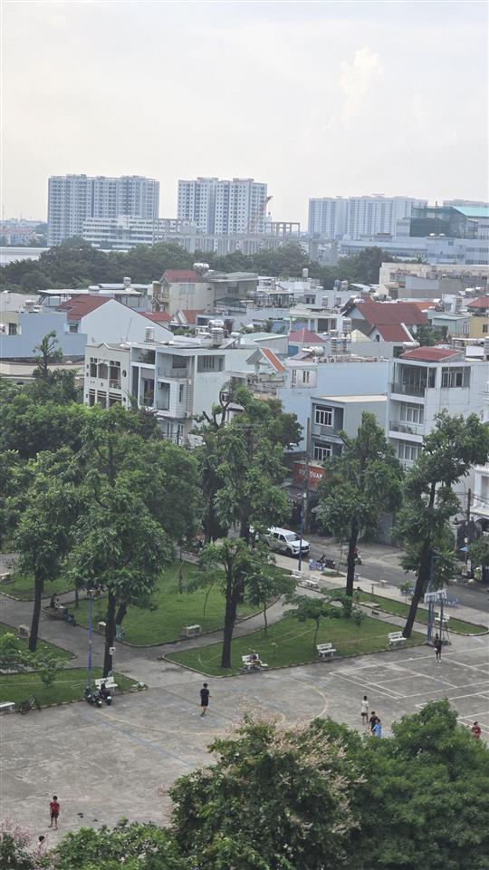 Chính chủ cần bán gấp nhà mt đối diện công viên đường s5 .p.tây thạnh ,dt 520m 1 lầu giá 12.6 tỷ