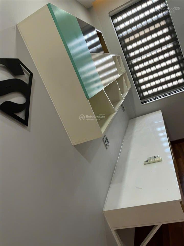 Nhà cho thuê 1/ đường nguyễn hữu dật .p.tây thạnh,dt 4x20m 1 lửng 3 lầu fun nội thất giá 28tr/1 t