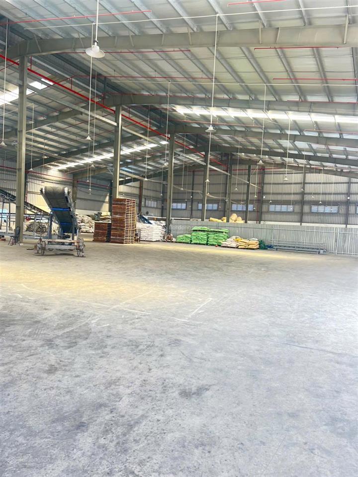 Bán xưởng sản xuất phân bón 5000m. khu công nghiệp đức hoà 3. đức hoà. long an.