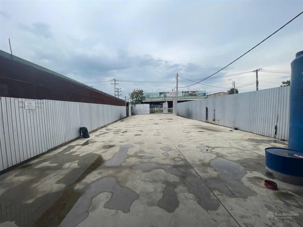 Cho thuê xưởng 1400m2, xuân thới thượng, hóc môn