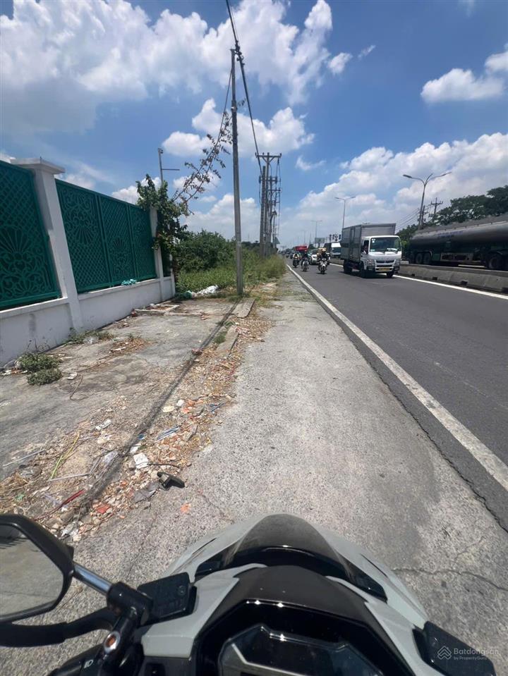 Cho thuê xưởng 900m2. mỹ hạnh bắc. đức hòa. long an.