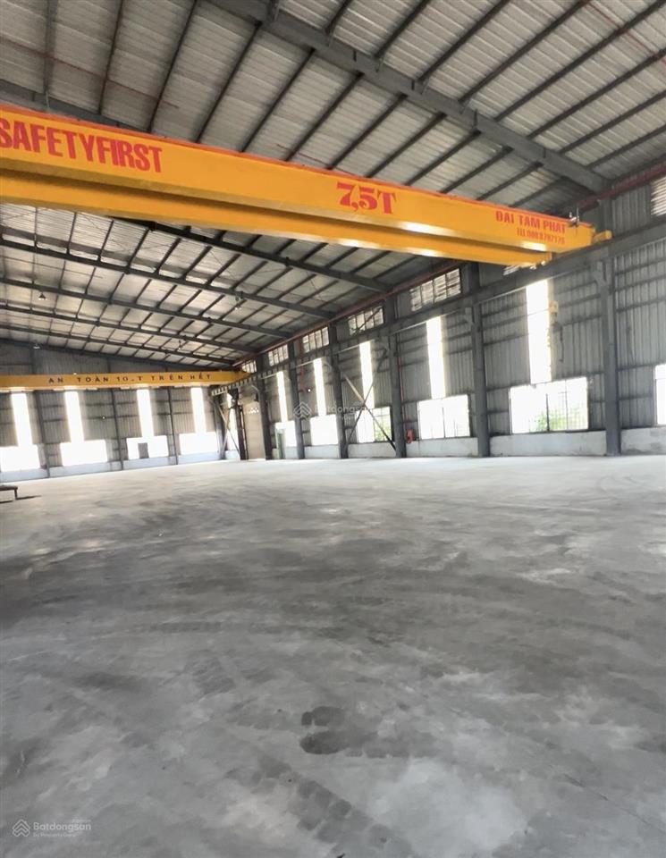 Bán xưởng 5000m2. khu công nghiệp tân đức. đức hòa. long an