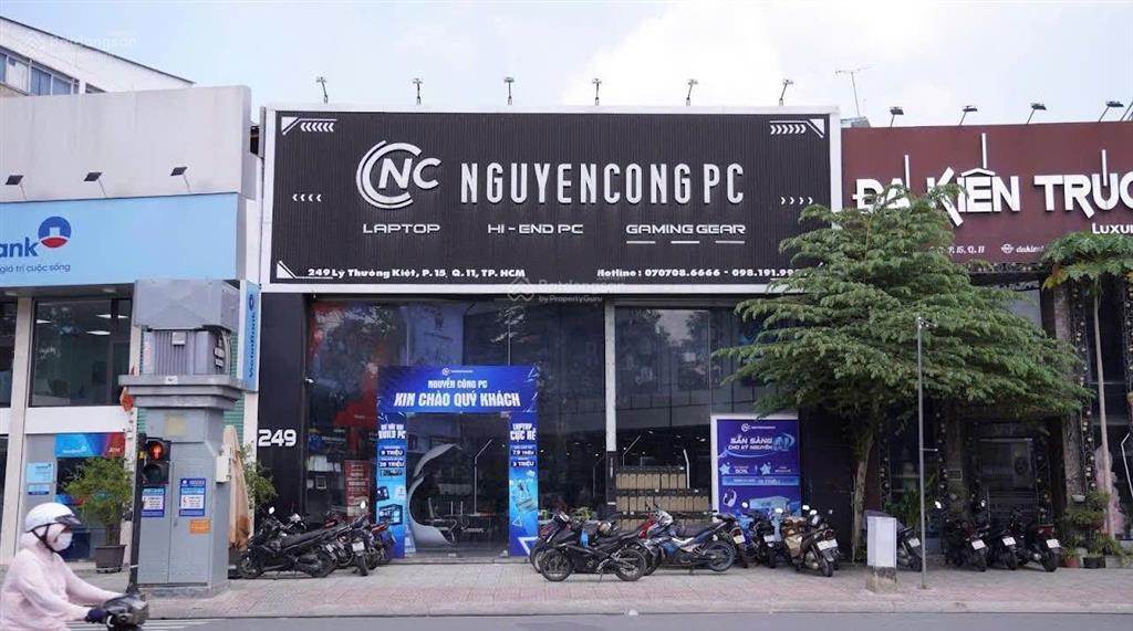Cho thuê mặt tiền kinh doanh lý thường kiệt, quận 11 đối diện đại học bách khoa. dt 15x20m 2 lầu.
