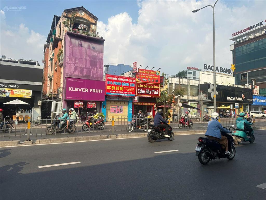 Cho thuê căn nhà liền kề ngay mặt tiền đường phan đăng lưu, quận bình thạnh đoạn sầm uất, đông dân