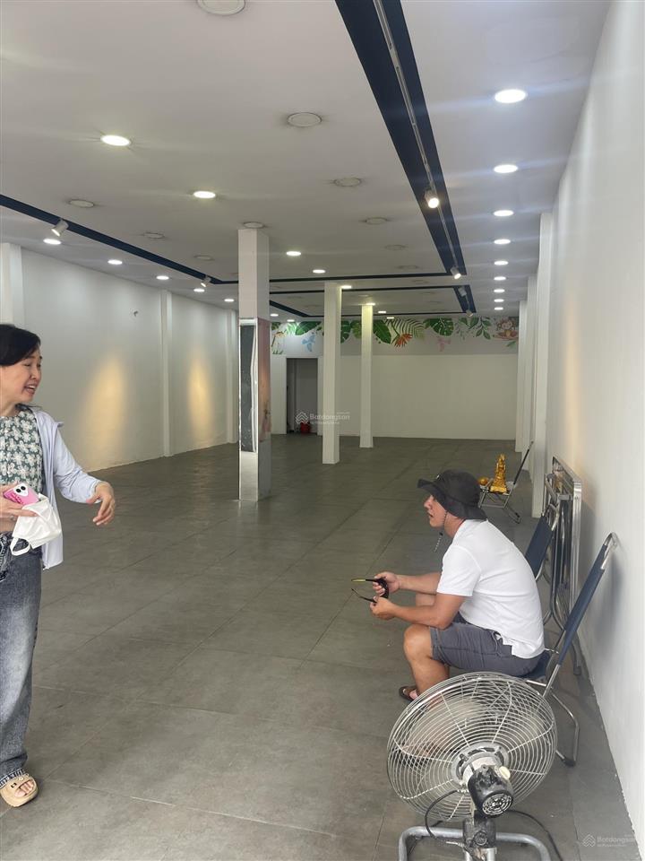 Cho thuê mặt tiền kinh doanh ngay ngã tư âu cơ & lạc long quân. dt 7x21m, 2 lầu. giá 45tr