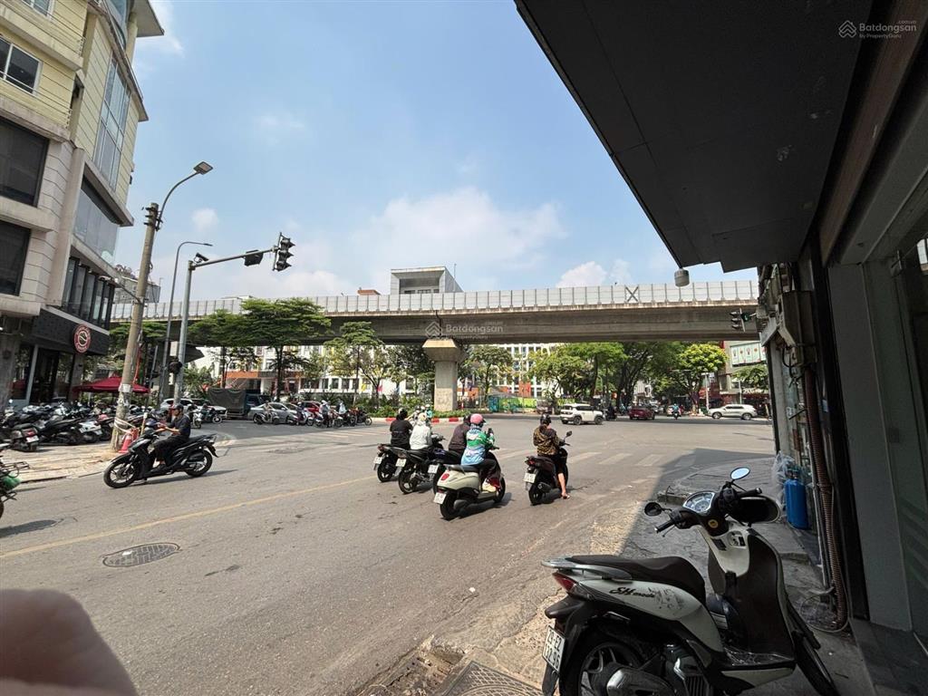 Chính chủ cho thuê nhà mặt phố thái thịnh, đống đa, hà nội, giá hời, kinh doanh tốt