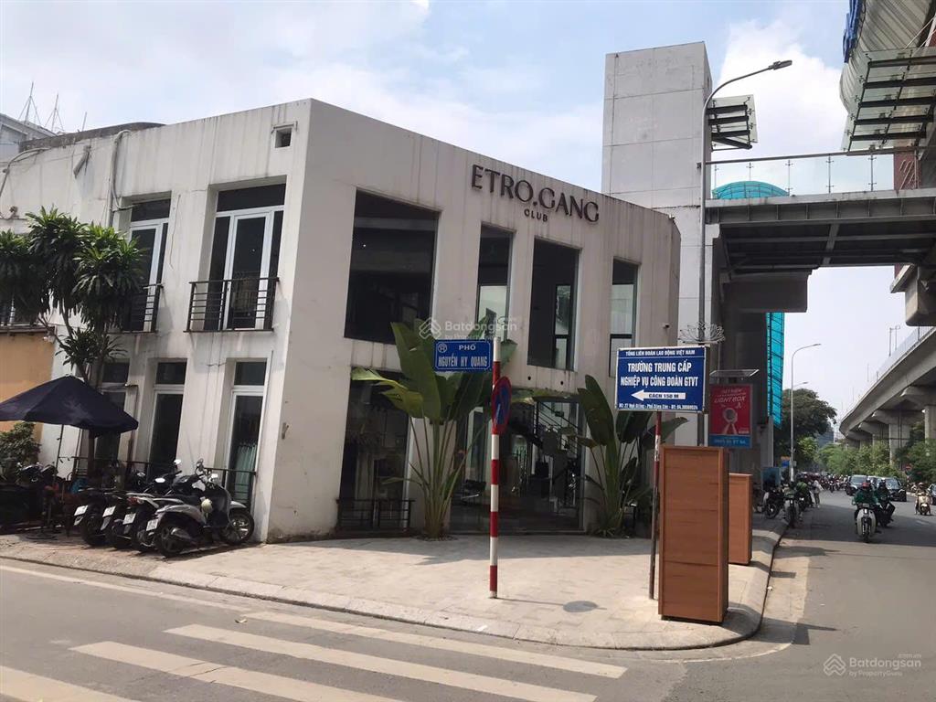 Cho thuê bt nguyễn xuân khoát  ngoại giao đoàn, dt 430m2, 4 tầng, mt 20m, giá 170 triệu/tháng