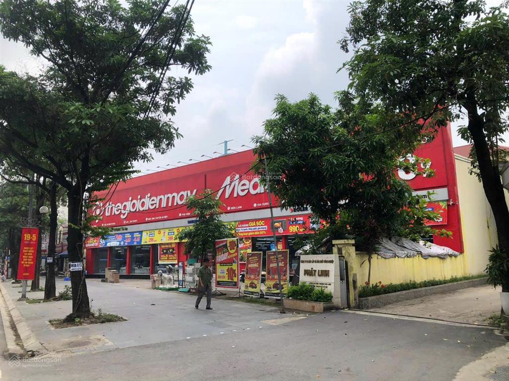 Cho thuê căn góc mp láng hạ, đoạn ngã tư  mt 20m, dtsd 170m2, 3 tầng, phù hợp kính mắt, cf