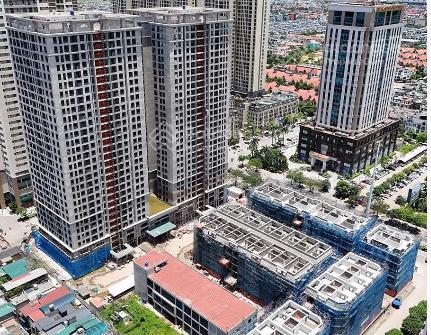 Cho thuê chân đế dự án tm thecharm an hưng  hà đông  ngã tư, vị trí đẹp giá thuê  55 triệu/ th