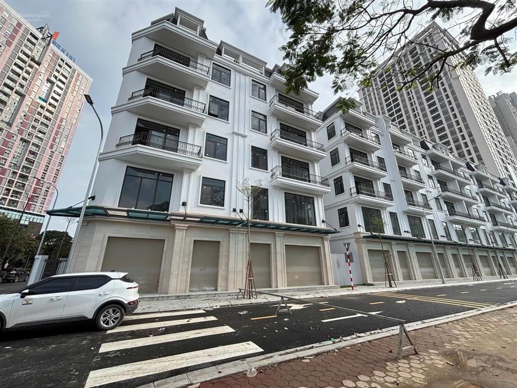 Cdt mời thuê shophouse thecharm  an hưng dương nội ( hà đông) dtsd 1.800m2, 5t, căn góc mt 40m