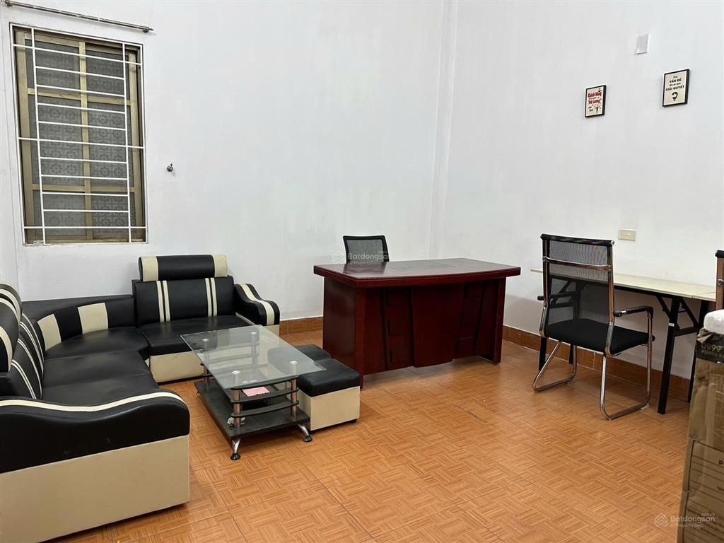Văn phòng full tiện ích cầu giấy
