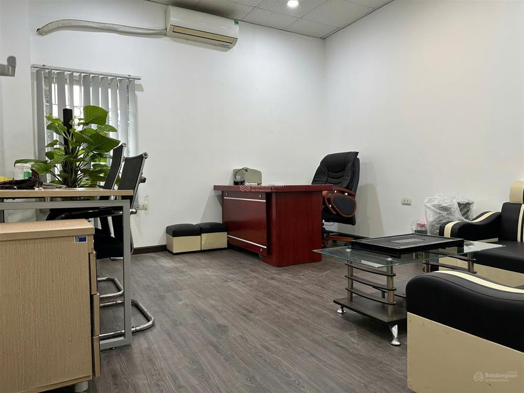 Văn phòng full tiện ích cầu giấy