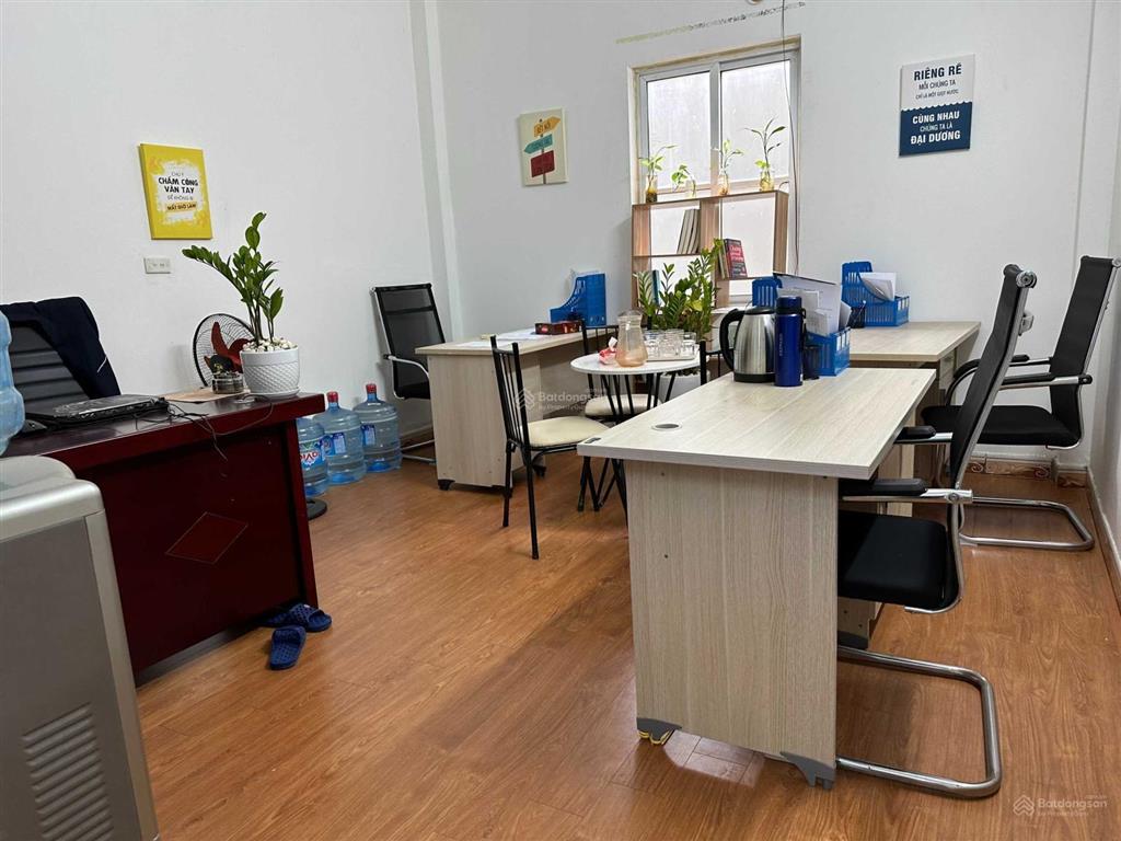 Văn phòng startup chính chủ mặt phố nguyễn ngọc vũ, yên hòa, cầu giấy. full dịch vụ