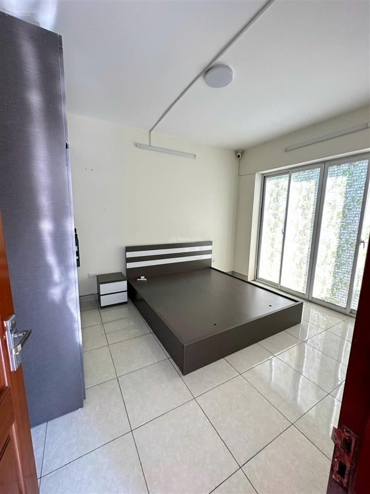 Cho thuê biệt thự kđt quang minh khuôn viên 363m2 dtxd 120m2 x 4 tầng đầy đủ nội thất