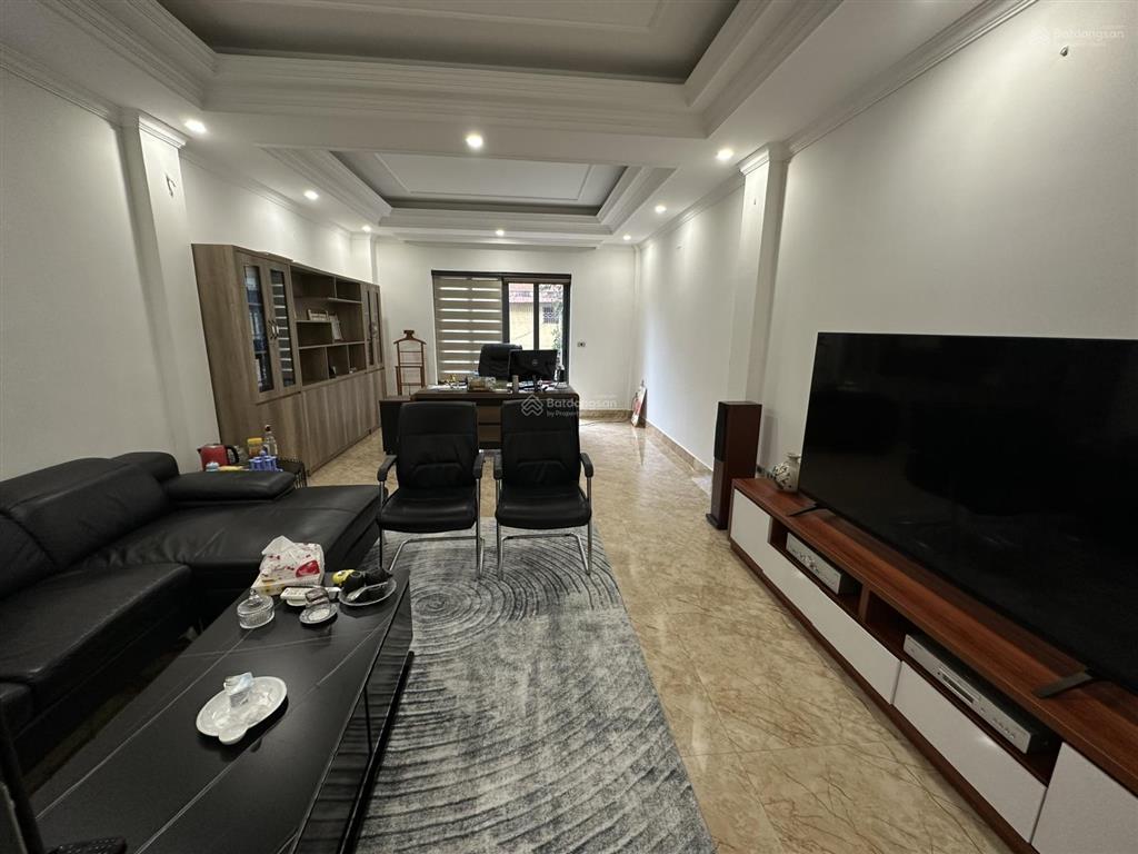 Cho thuê nhà liền kề đủ nội thất 55m2 x 6 tầng thang máy, ô tô đỗ cửa