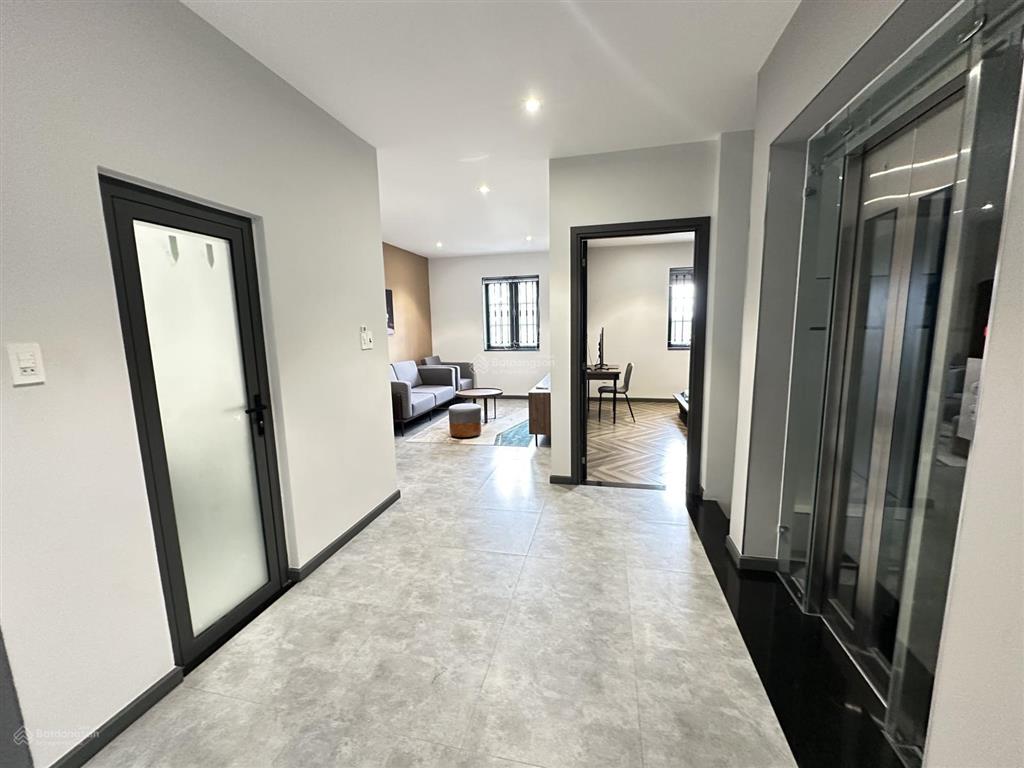 Cho thuê căn nhà liền kề tại kđt golden bay hưng thịnh, đối diện bãi dài, cam lâm, khánh hoà
