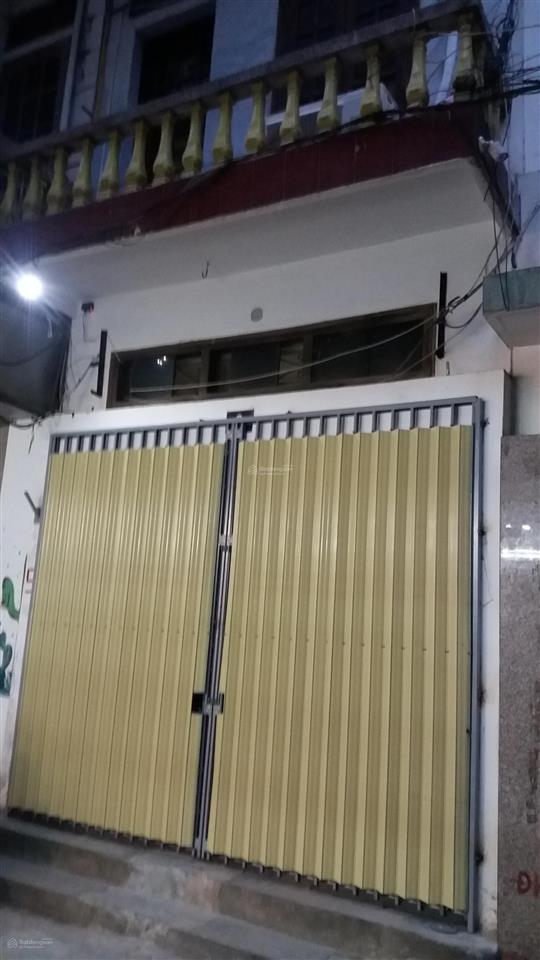 Cho thuê nhà nguyên căn giá rẻ quận ba đình 9/210 đội cấn làm văn phòng, dạy học, ở hộ gia đình...
