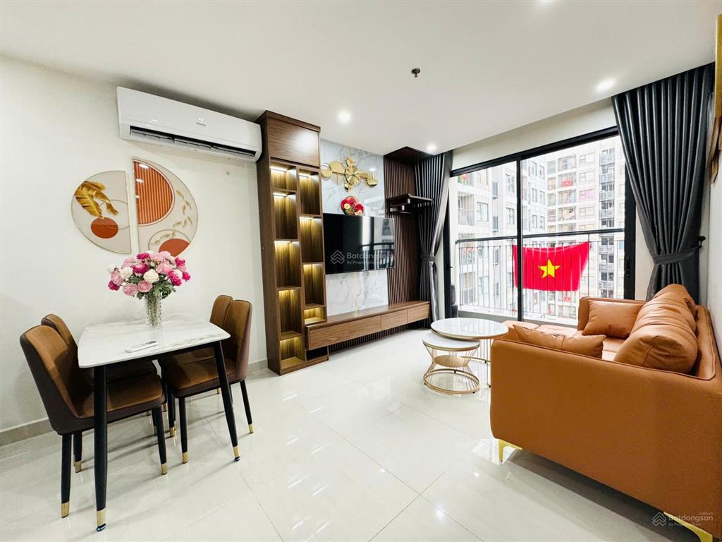 Bán gấp căn hộ 2n1w tại phân khu s  giá tốt, vị trí đẹp, full đồ, sẵn sổ, có thể vào ở ngay