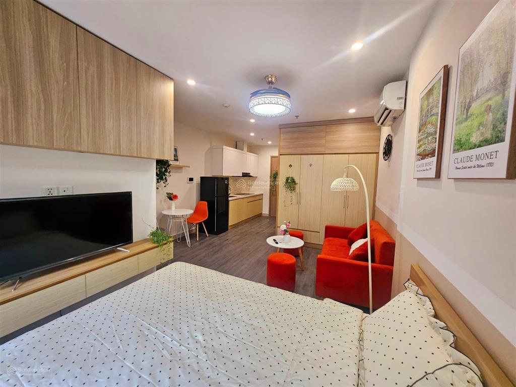 Bán gấp căn studio vinhomes ocean park giá cạnh tranh, view đẹp, sổ sẵn, em hằng hỗ trợ 24/7