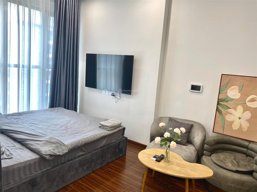 Cần bán gấp căn stu cc masteri, giá rẻ, full nội thất, sẵn sổ   0819 328 ***