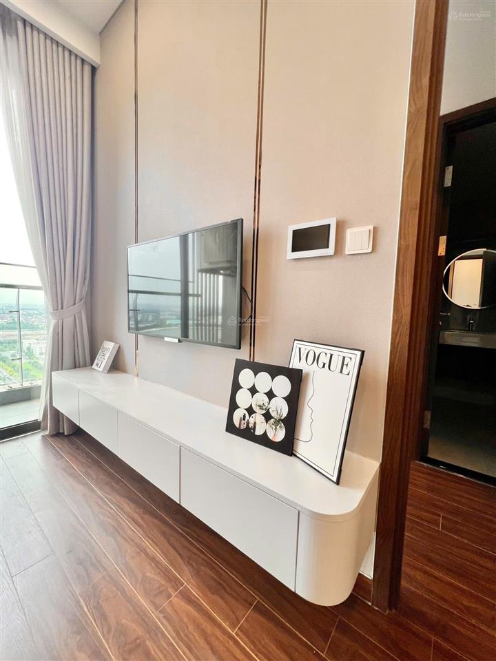 Hàng hiếm 2pn 2vs hướng đông nam tòa m3 chỉ 12tr/tháng view biển hồ ngọc trai siêu vip