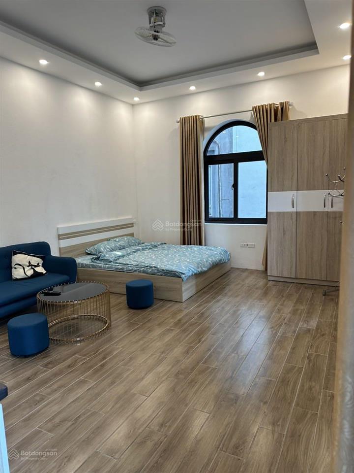 Cho thuê ccmn 45m2 full đồ mới tại ngõ 402 ngô gia tự, gần chợ diêm gỗ. giá 05 triệu/ tháng