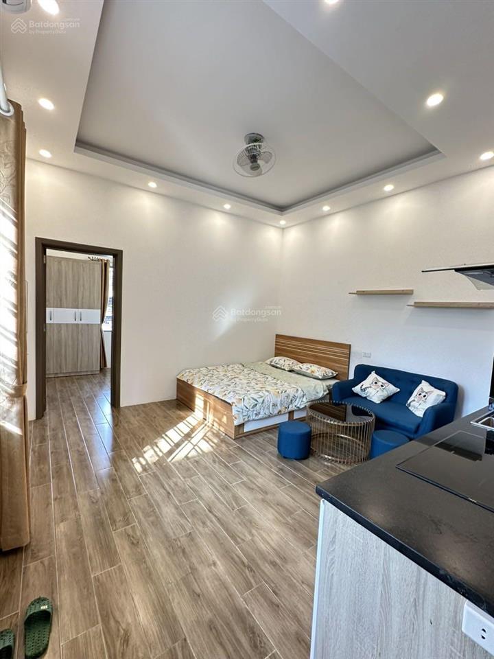Cho thuê ccmn 45m2 full đồ mới tại ngõ 402 ngô gia tự, gần chợ diêm gỗ. giá 05 triệu/ tháng