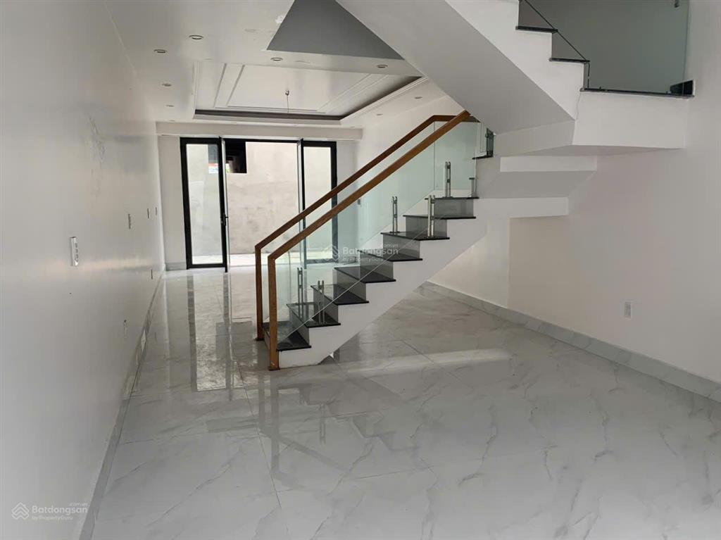 Cho thuê nhà đẹp 3 tầng xây mới vào ở ngay, 65m², hồng phong, an dương