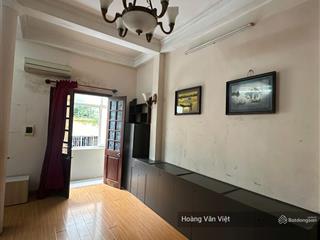 Cho thuê phòng trọ khép kín tầng 3 ngõ 61 phố hoàng cầu, quận đống đa, hn