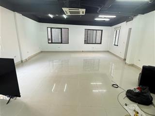 Cho thuê văn phòng tại mặt phố đê la thành, giá ưu đãi 10,5 triệu, 75m2, quận đống đa, hà nội