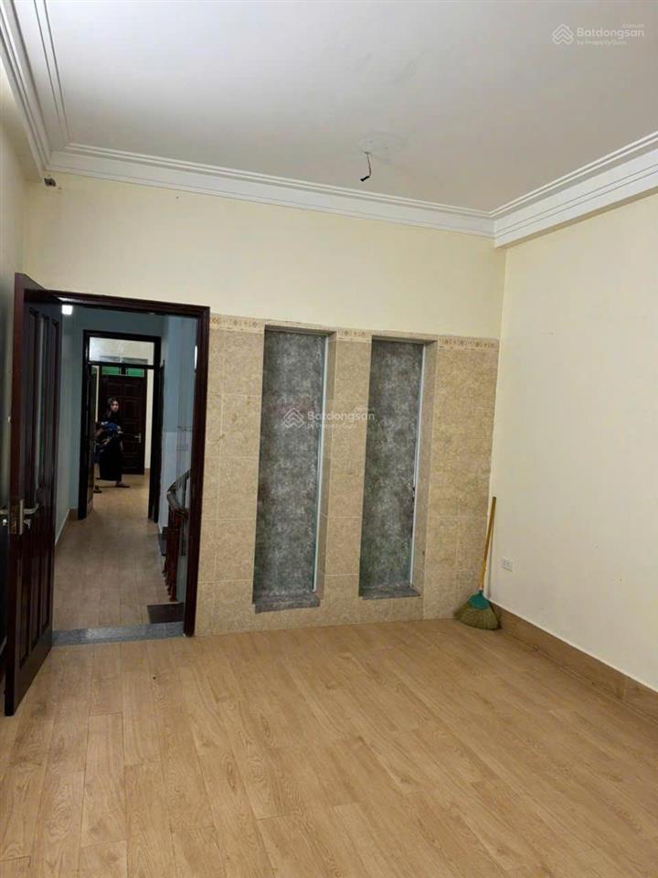 Cho thuê nhà riêng mặt ngõ ô tô đỗ cửa tại phố nguyễn thị đinh, quận thanh xuân, hn