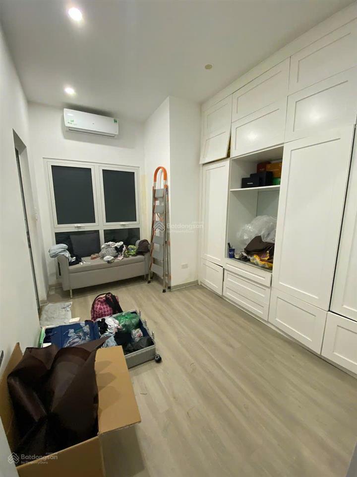 Cho thuê nhà riêng 3 tầng rất đẹp tại mặt ngõ an xá, ba đình, hn