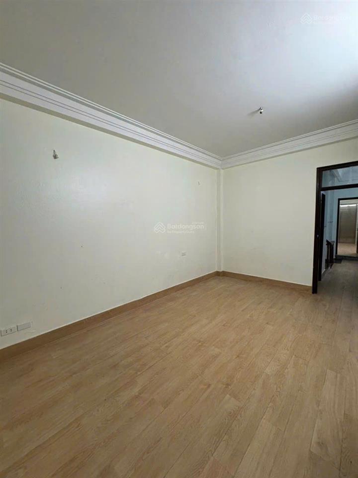 Cho thuê nhà riêng ô tô tránh nhau được, mặt ngõ phố nguyễn thị định, quận thanh xuân, hà nội