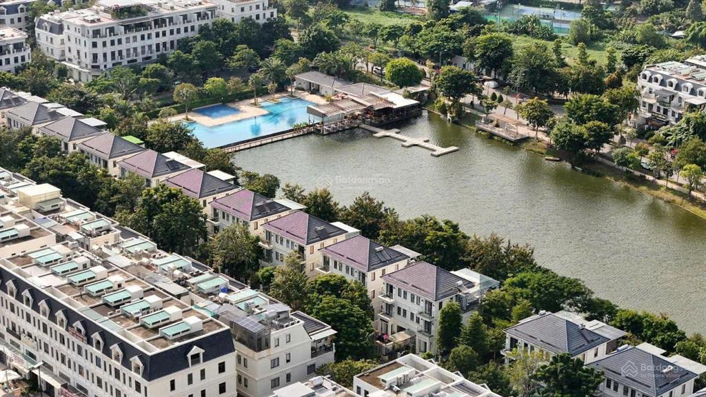 Cần bán gấp nhà phố lakeview city, giá 18,3 tỷ (193tr/m2), nhà mới, 1 căn hiếm có