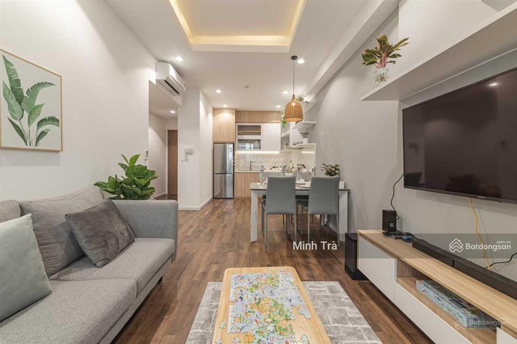 Chuyền chỗ ở cần bán cc topaza home. quận 12. dt 60m2. 2pn. 2wc. giá 2 tỷ 5