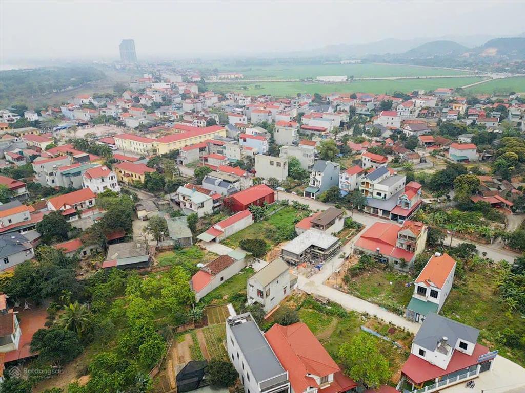 Đất nền 200m2 tại đường tỉnh lộ 317, 43 triệu/m2, thị trấn thanh thủy, huyện thanh thủy
