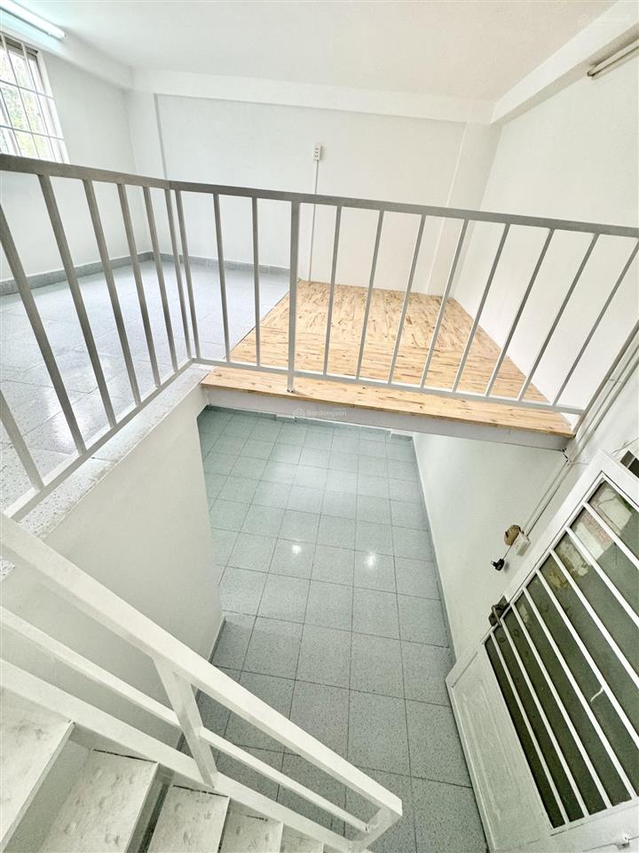 Becamex hòa lợi, lầu 1 sổ hồng 565 triệu. cho thuê được 2,4 triệu/tháng. toàn quốc mua được