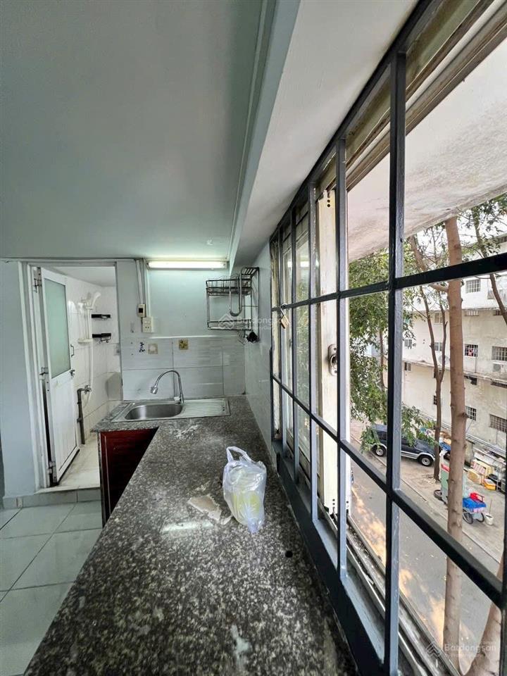 Căn hộ becamex hòa lợi. lầu 1, sổ hồng 500 triệu. đã đủ 5 năm. toàn quốc mua được rồi