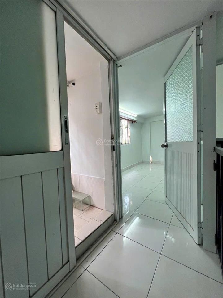 Căn hộ becamex hòa lợi. lầu 1, sổ hồng 500 triệu. đã đủ 5 năm. toàn quốc mua được rồi