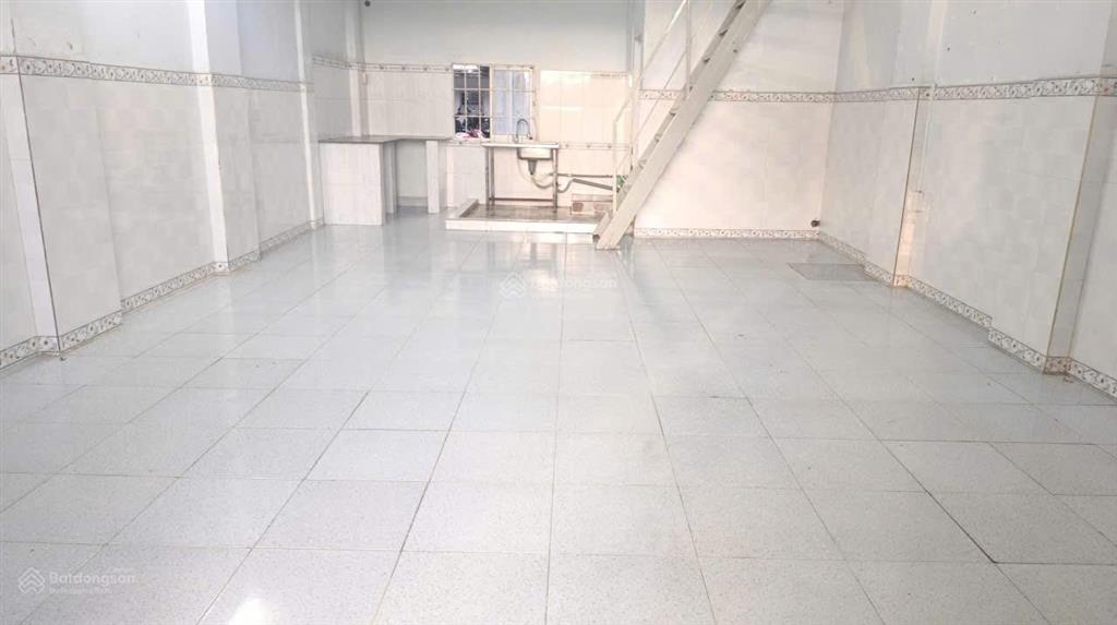 Cho thuê lâu dài shophouse becamex mỹ phước 1. vị trí hết nước chấm. giá thuê 3,5 triệu/tháng