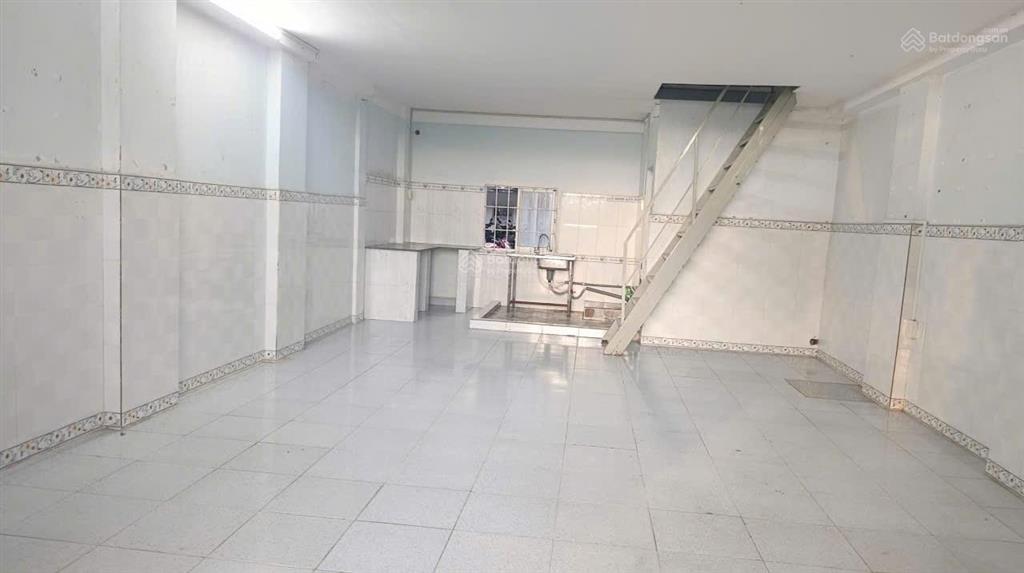 Cho thuê lâu dài shophouse becamex mỹ phước 1. vị trí hết nước chấm. giá thuê 3,5 triệu/tháng