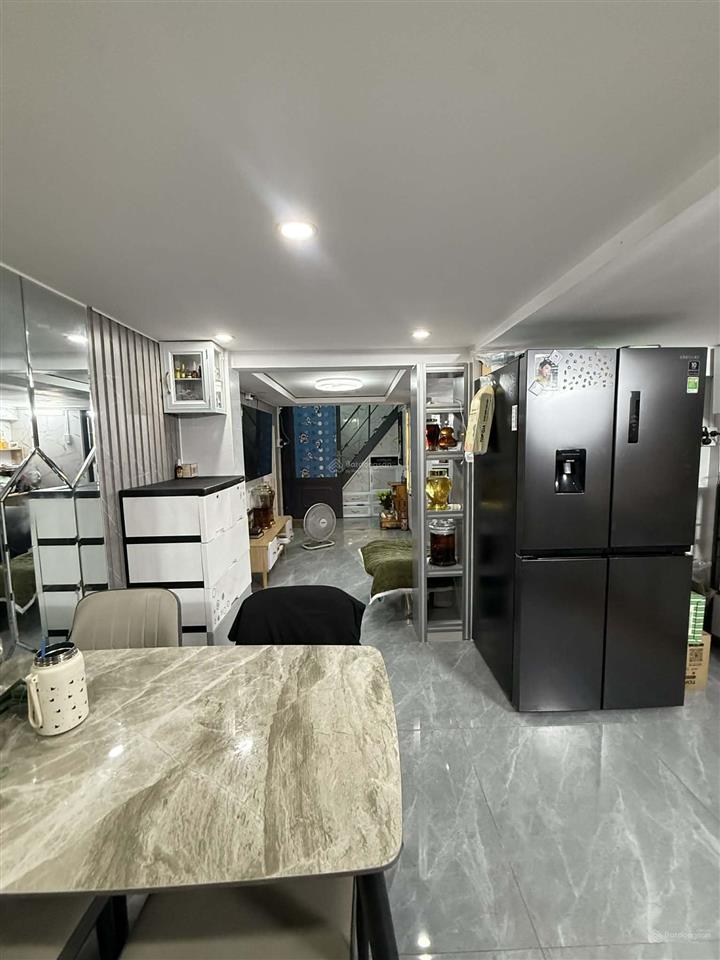 Căn hộ becamex hòa lợi. đã decor lên đến 76 m².( 2pn, 2wc, pk, pb) bao sổ hồng 1,250 tỷ