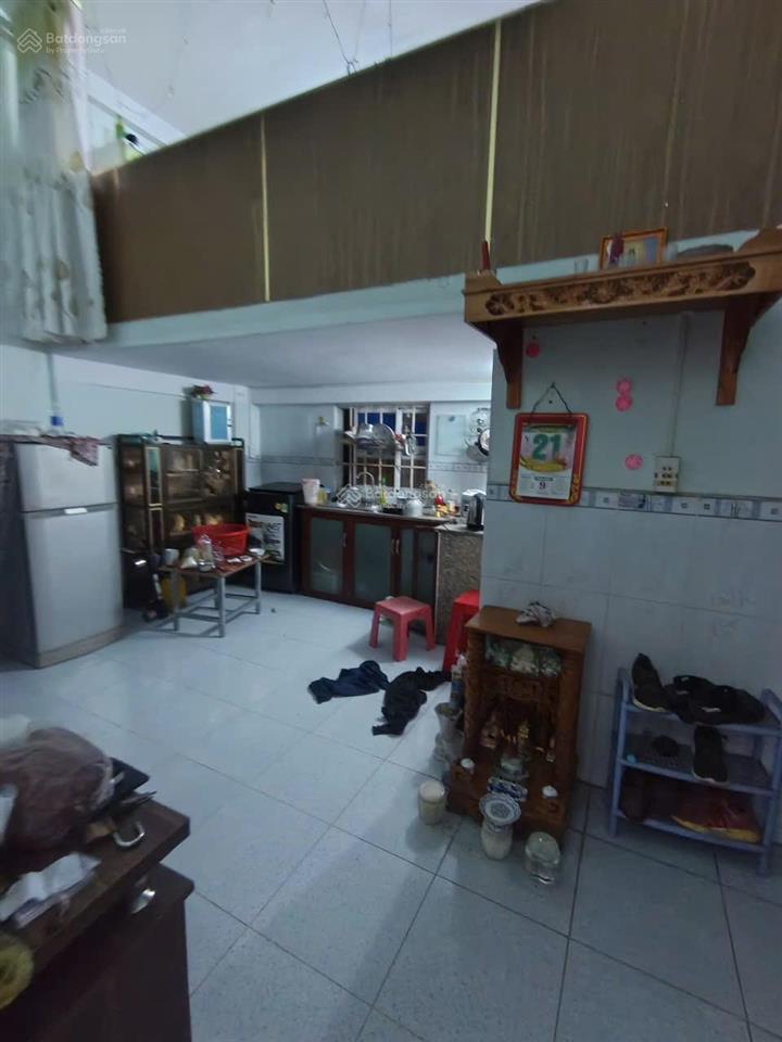 Nhà xã hội becamex mỹ phước 1, lầu 4 (100% tiền) 235 triệu, giá rẻ vì là cầu thang bộ