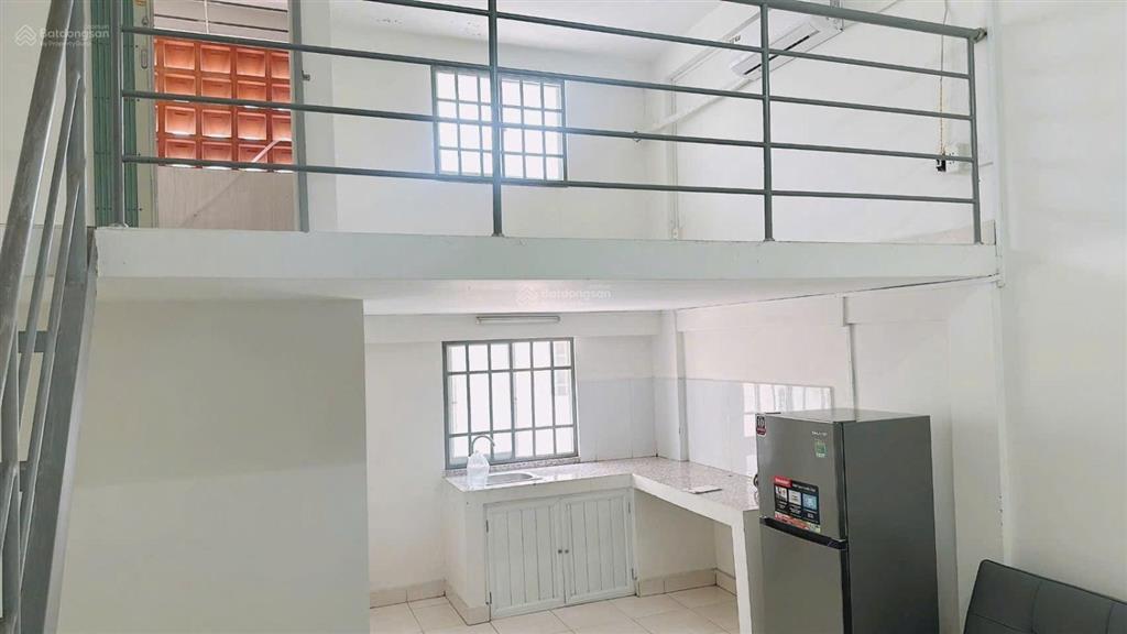 Chung cư đồng an, lầu 2 giá 275 triệu. kế hòa lợi. thuê được 2,6 triệu/tháng