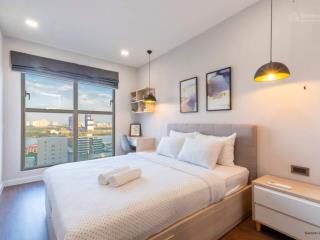 Bán gấp căn góc central garden q1  2pn 2wc 76m2 tặng kèm nội thất  giá 5.9tỷ. shr đầy đủ