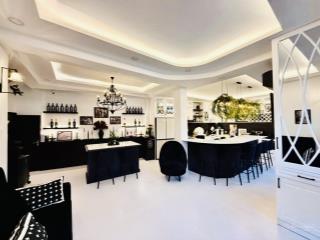 Cho thuê nguyên căn ngang 9m  nở hậu 11m  nguyễn thị định thủ đức 65 triệu