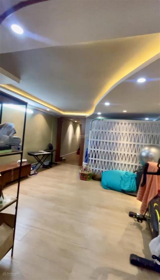 Nhà mới spa 80m2  xe hơi  2 phòng ngủ  152/69 nguyễn văn thương