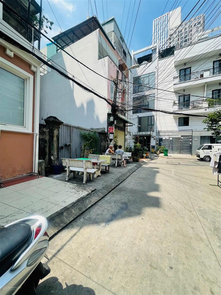 Nhà mới spa 80m2  xe hơi  2 phòng ngủ  152/69 nguyễn văn thương