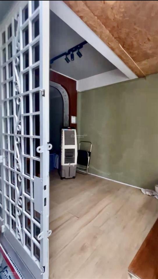 Nhà mới spa 80m2  xe hơi  2 phòng ngủ  152/69 nguyễn văn thương